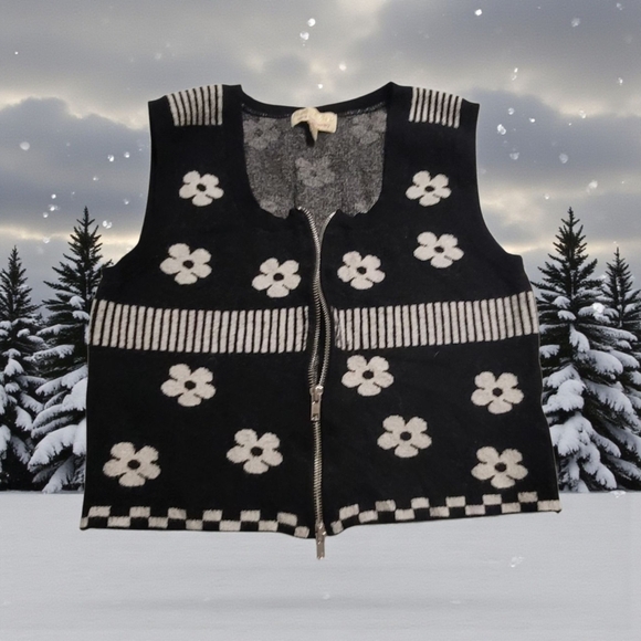 SAGE & OAK - XL Black and White Floral Zip Vest - Picture 3 of 6